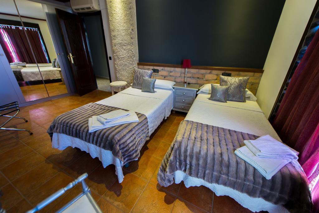 Apartamentos Los Angeles Alcaniz Ngoại thất bức ảnh
