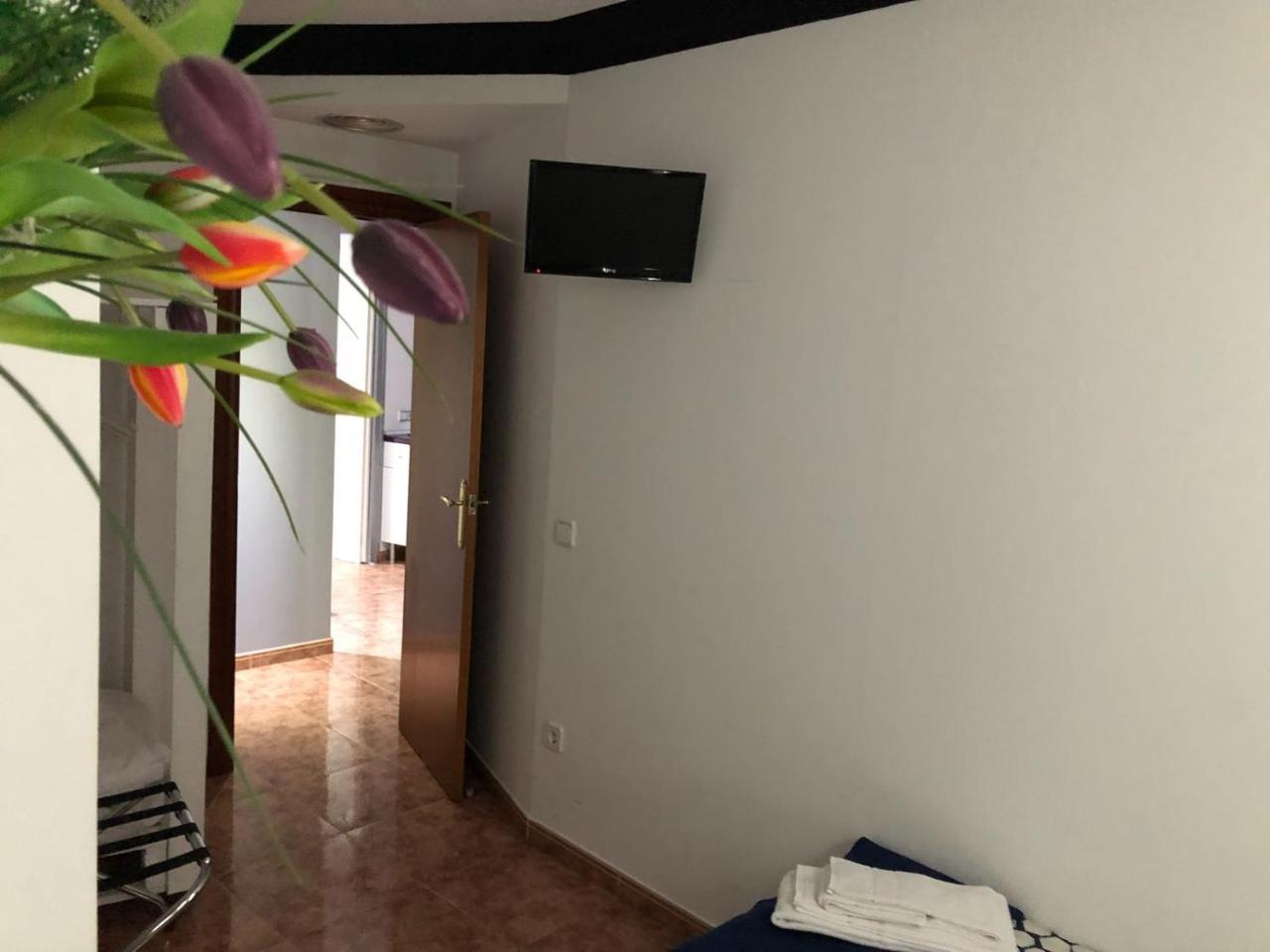 Apartamentos Los Angeles Alcaniz Ngoại thất bức ảnh