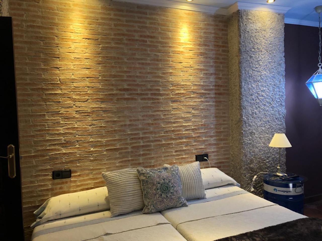 Apartamentos Los Angeles Alcaniz Ngoại thất bức ảnh